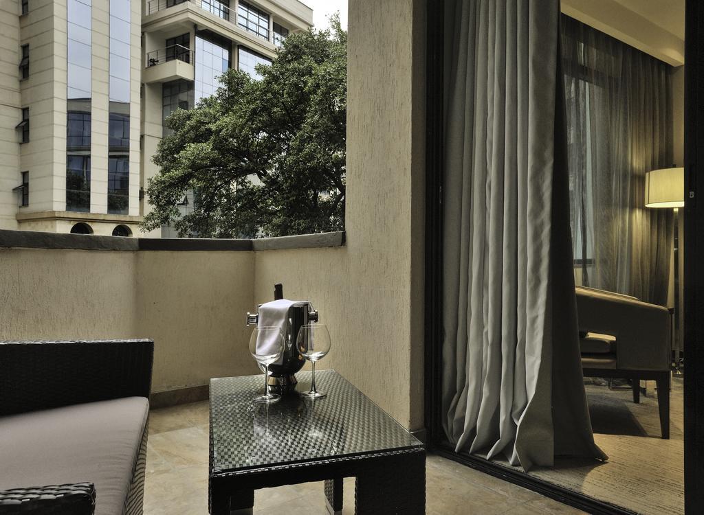 Dusitd2 Nairobi Hotel Room photo